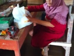 Gerakan Intan Peduli GIP, Kembali Bagikan 55 Paket Sembako Kepada Lansia