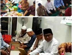 Bertempat di Masjid Tanbihul, Camat Sawahan bersama Lurah Kupang Krajan buka puasa bersama