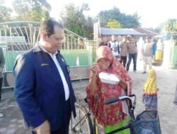 Tukang Cuci Keliling Sangat Kagum kepada Sang Pejuang Duafa