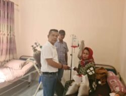 Wartawati Medan Pos Sakit, Ketua Pewarta Jenguk dan Berikan Santunan, Yeni Berharap Uluran Tangan