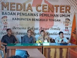 Ketua TimSel Bawaslu Elfahmi Lubis lakukan sosialisasi rekrutmen di Bawaslu Bengkulu Tengah