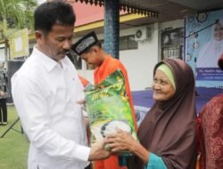 Muhammad Rudi berbaur dan salurkan bantuan kepada Warga Hinterland