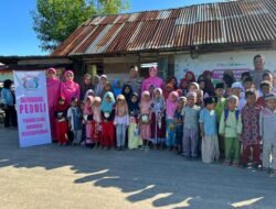 Sambut Idul Fitri 1444 H, Bhayangkari Polsek SU 1 berbagi kepada anak Tahfiz