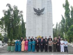 Kakanwil Kemenkumham Sumut Hadiri Ziarah ke TMP Bukit Barisan