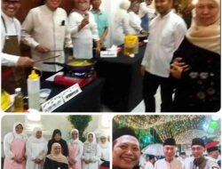 Gubernur Khofifah Kunjungi Booth Lomba Masak Bandeng Kadis Pendidikan