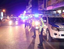 Sinergitas TNI dan Polres Karimun Patroli Amankan Kabupaten Karimun