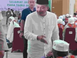 Bupati Ir. H. Zahir MAP Lepas Calhaj Batu Bara Menuju Madinah