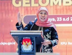 Gubernur Khofifah Ajak Seluruh Pihak Bantu KPU Sukseskan Pesta Demokrasi