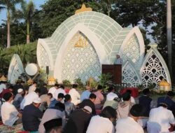 Sholat Idul Adha di Taman Surya, Eri Cahyadi: Inilah Momentum Yang Tepat Untuk Berbagi