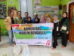 Wujudkan Bengkulu Cerdas, Komunitas Harum Bengkulu Berbagi ATK ke Anak Panti Bumi Raflesia