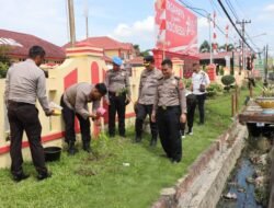 Polresta Deli Serdang Rayakan Hut RI Ke 78, dengan Giat Penanaman Pohon di Mapolresta Deli Serdang