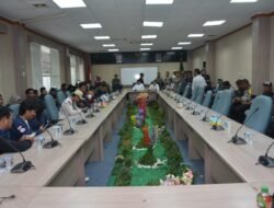 PENYAMPAIAN ASPIRASI ALIANSI MAHASISWA BATAM DI DPRD DAN PEMKOT BATAM BERLANGSUNG DAMAI