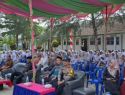 Bhabinkamtibmas Polsek Teluk Mengkudu mengikuti undangan acara maulid Nabi Muhammad SAW 1445 H