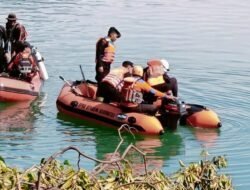 Tim Gabungan TNI Polri Cari Korban Longsor Humbahas di Sekitaran Bibir Danau Toba