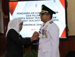 Gubernur Khofifah Lantik Ali Kuncoro Jadi Pj Walikota Mojokerto