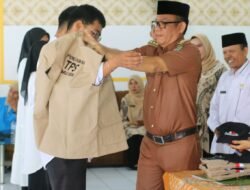Matangkan Persiapan Pemilu 2024, Panwascam 2×11 Kayutanam Lantik 85 Orang PTPS Terpilih