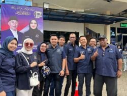 H. Mustohir ArifinCaleg DPRD Prov Kalimantan SelatanSambut Kedatangan Surya Paloh Di Banjarbaru.