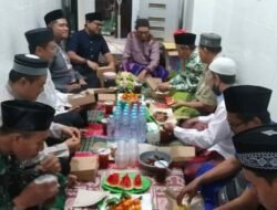 Wujudkan Kampung Madani, Camat Sawahan Bukber Bersama Pengurus Masjid Tanbihul Ghafilin
