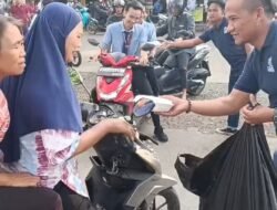 Per-Maskot Palembang Berbagi Takjil Gratis Berkah Di Bulan Suci Ramadhan
