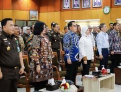 Pj.Gubernur Jatim Adhy Karyono Bersama Kajati Tekankan Pelayanan Berkualitas saat Sharing Session di RSUD Dr. Soetomo
