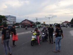 Personel Bintara Remaja Polres Katingan Berbagi Dengan Sesama di Bulan Suci Ramadhan