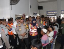 Kapolresta Barelang Dampingi Kapolda Kepri Tinjau Arus Mudik H-3 Idul Fitri Kota Batam