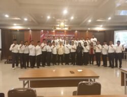 Ketua Bawaslu Kota Bengkulu Rahmat Hidayat Melantik 27 Panwaslucam Pilkada 2024
