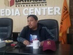 PENCATUTAN NAMA DUKUNGAN CALON PERSEORANGAN BERPOTENSI PIDANA PEMILIHAN