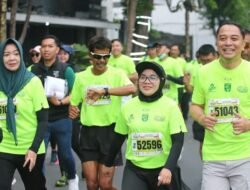 IKUTI GREEN FORCE RUN 2024, WALI KOTA ERI LARI BERSAMA 3500 PESERTA DARI DALAM DAN LUAR NEGERI