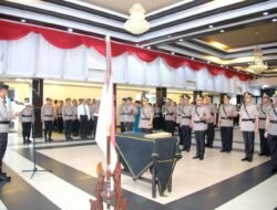 Kapolda Kalsel Pimpin Langsung Sertijab Pejabat Utama dan Lima Kapolres Jajaran