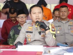 Kapolresta Barelang Ungkap Tersangka Peredaran Gelap Narkotika Jenis Sabu Seberat 4.054,3 Gram dan Ekstasi Sebanyak 900 Butir