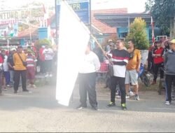 Sambut HUT RI ke 79 Kelurahan Guntung Paikat Mengadakan Jalan Santai Untuk Warga