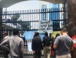 Kecewa Kinerja Kejati Sumut, SMP-SU melakukan aksi unjuk rasa jilid III