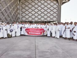 Alfamart Berangkatkan Ibadah Umrah Puluhan Karyawan Terbaik dan Berprestasi
