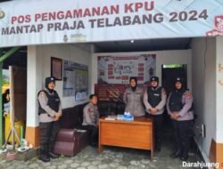Srikandi Polres Kotim Patroli Kunjungi Tempat Strategis Dalam Rangka Cooling System Pilkada 2024