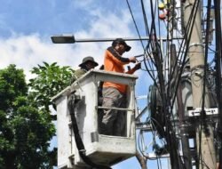 Pemkot Surabaya Akan Tertibkan Jaringan Kabel Utilitas Tak Berizin dan Semrawut