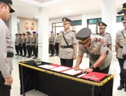 Kapolresta Barelang Pimpin Upacara Sertijab Kabagops dan Kasat Intelkam