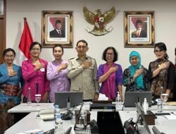 Menteri Kebudayaan Dukung Gerakan PBI Untuk Pelestarian Kebaya Ke Generasi Muda