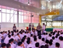 Polda Sumut Gelar Sosialisai Keselamatan Berlalu Lintas di Sekolah, Siswa Antusias Menyimak Arahan Polisi