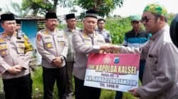 Serahkan Sapi Untuk Acara Haul Guru Zuhdi, Kapolda Kalsel: Beliau Dikenal Sebagai Ulama Yang Gigih