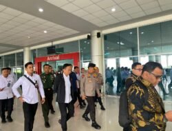 Polresta Palangka Raya Amankan Kedatangan Komisi III Di Bandara Tjilik Riwut