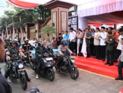 Kapolri dan Panglima TNI Bagikan 161.411 Paket Bansos Jelang Ramadan