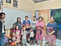 Aksi Sosial Bagikan Tas Sekolah untuk Anak Kurang Mampu