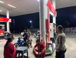 Polsek Bukit Batu Kunjungi SPBU, Jaga Keamanan Untuk Masyarakat 