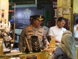 Waspada Kamtibmas, Polresta Palangka Raya Pantauan Toko Emas Di Pasar Besar