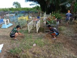 Satgas TMMD Ke 123 Kodim 1015/Sampit Bersama Warga Bersihkan Lokasi Pemakaman