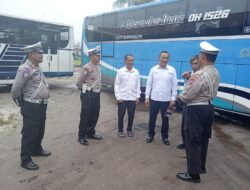 Satlantas Polresta Palangka Raya Lakukan Edukasi Keselamatan Lalu Lintas Jelang Mudik Di Tempat DAMRI
