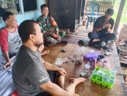 Ciptakan Keakraban Dengan Warga Binaan, Babinsa Koramil 1015-07/Parenggean Laksanakan Komsos