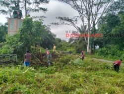 Babinsa 1015-12 Seruyan Tengah Bersama Warga Peduli Lingkungan Bersih