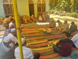 Kepala dan Dewan Guru SD Negeri 328 Sambangi Keluarga Bayu yang Sedang Berduka